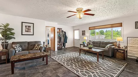 3908 E 26th Ave, Spokane, WA 99223 photo 4