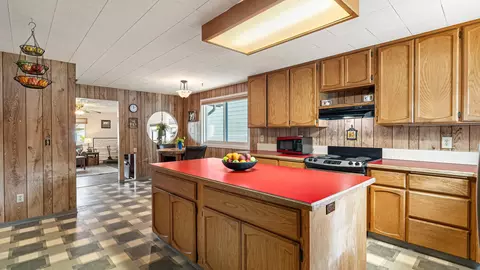 3908 E 26th Ave, Spokane, WA 99223 photo 9