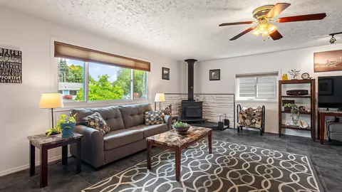 3908 E 26th Ave, Spokane, WA 99223 photo 6