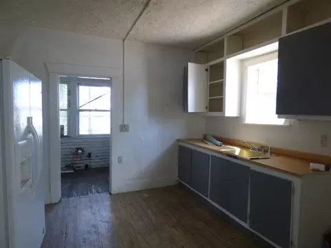 1727 E Riverside Ave, Spokane, WA 99202 photo 2