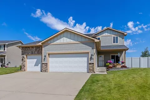 9826 W January Dr, Cheney, WA 99004