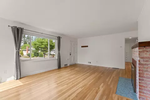 1308 E 36th Ave, Spokane, WA 99203 photo 6