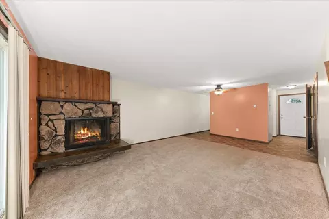 2121 E Upriver Dr Apt Unit UNIT 61, Spokane, WA 99207 photo 9