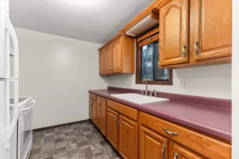 2121 E Upriver Dr Apt Unit UNIT 61, Spokane, WA 99207 photo 12