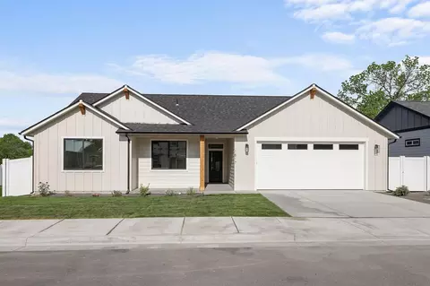 1817 N Arties Rd, Spokane Valley, WA 99016