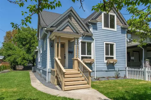 Exterior - 215 E 18th Ave, Spokane, WA 99203 photo 2 of 10