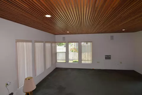 Living - 7516 E Baldwin Ave, Spokane Valley, WA 99212 photo 1 of 7