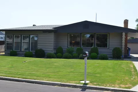 Exterior - 7516 E Baldwin Ave, Spokane Valley, WA 99212 photo 3 of 13