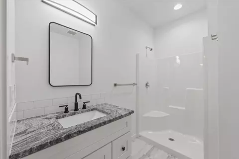 Bath - 2236 E 4th Ave, Spokane, WA 99202 photo 1 of 2
