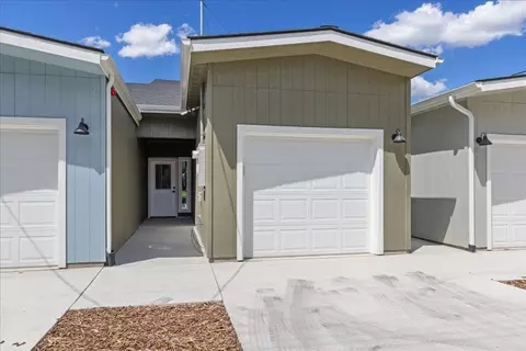 Exterior - 2236 E 4th Ave, Spokane, WA 99202 photo 5 of 5