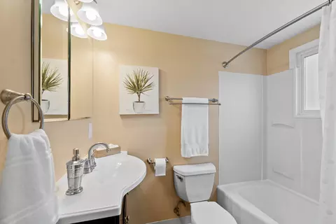 Bath - 13111 E 5th Ave, Spokane Valley, WA 99216 photo 1 of 2