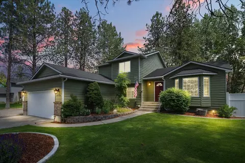 15726 N Freya St, Mead, WA 99021