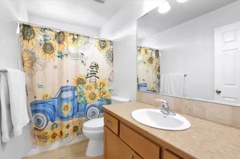 Bath - 1707 E Vanetta Ave, Spokane, WA 99217 photo 3 of 4