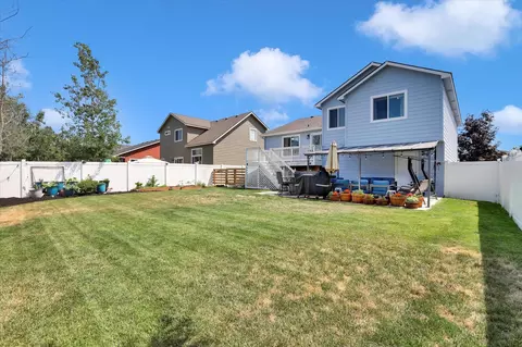 Exterior - 1707 E Vanetta Ave, Spokane, WA 99217 photo 6 of 7