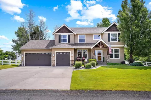 2813 S Steen Ln, Greenacres, WA 99016