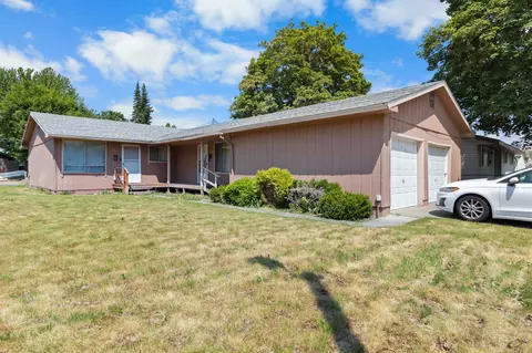 2915 E 2917 E Rockwell Ave, Spokane, WA 99207