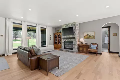 Living - 7617 S Cedar Rd, Spokane, WA 99224 photo 2 of 3