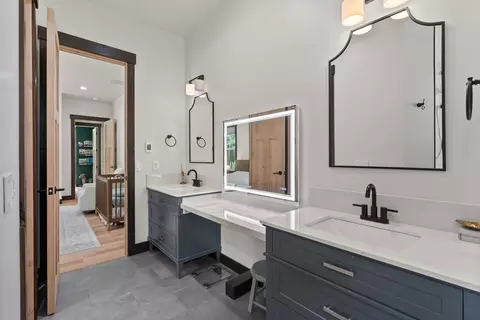 Bath - 7617 S Cedar Rd, Spokane, WA 99224 photo 2 of 6