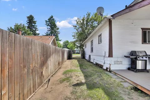 Exterior - 1403 E Olympic Ave, Spokane, WA 99207 photo 6 of 6