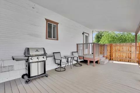 Exterior - 1403 E Olympic Ave, Spokane, WA 99207 photo 4 of 6