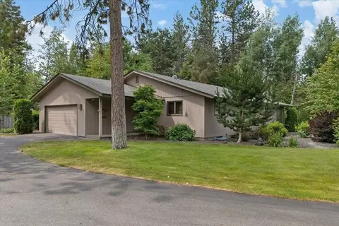 1832 E Thurston Ave, Spokane, WA 99203 photo 2