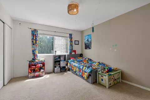 Bedroom - 3224 E 42nd Ave, Spokane, WA 99223 photo 3 of 4