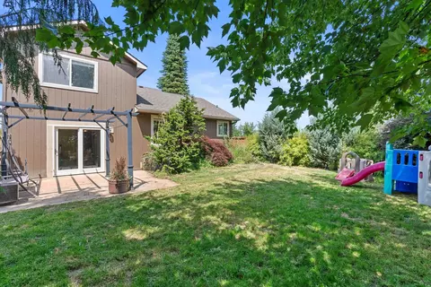 Exterior - 3224 E 42nd Ave, Spokane, WA 99223 photo 5 of 8