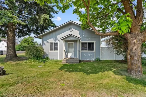 207 N Lefevre St, Medical Lake, WA 99022