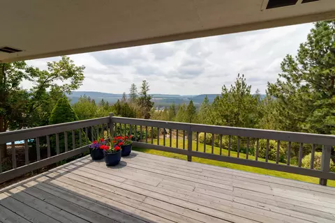 10207 N Comanche Dr, Spokane, WA 99208 photo 7
