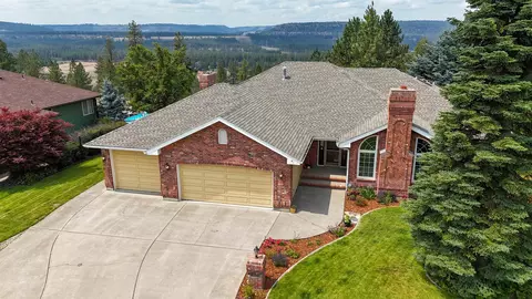 10207 N Comanche Dr, Spokane, WA 99208 photo 2