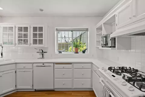Kitchen - 624 E 24th Ave, Spokane, WA 99203 photo 3 of 7