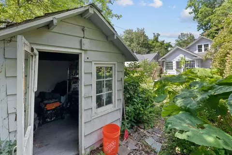 Exterior - 624 E 24th Ave, Spokane, WA 99203 photo 6 of 8