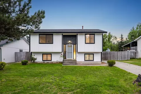 710 E Cascade Pl, Spokane, WA 99208