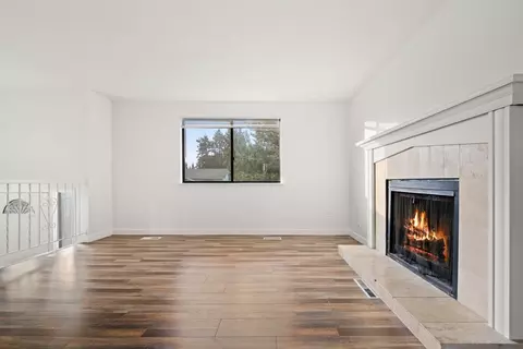 Living - 710 E Cascade Pl, Spokane, WA 99208 photo 6 of 7