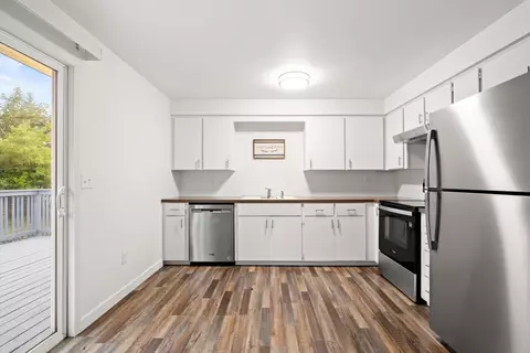 Kitchen - 710 E Cascade Pl, Spokane, WA 99208 photo 2 of 3