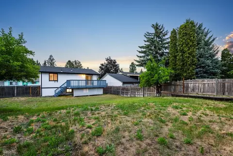 Exterior - 710 E Cascade Pl, Spokane, WA 99208 photo 13 of 16