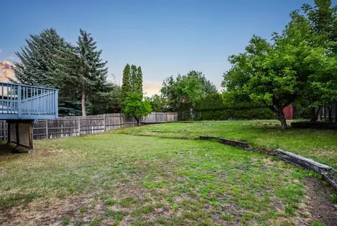 Exterior - 710 E Cascade Pl, Spokane, WA 99208 photo 11 of 16