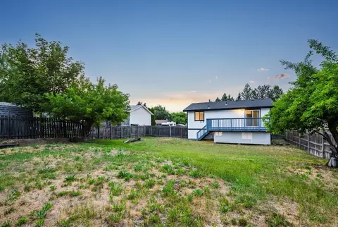 Exterior - 710 E Cascade Pl, Spokane, WA 99208 photo 14 of 16