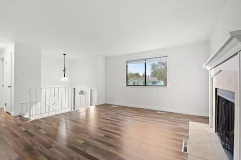 Living - 710 E Cascade Pl, Spokane, WA 99208 photo 3 of 7