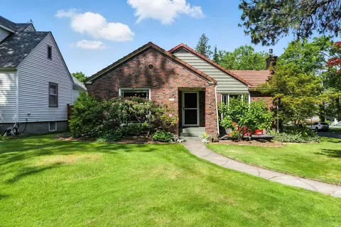 2504 S Wall St, Spokane, WA 99203