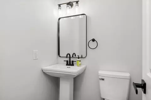 Bath - 13214 E Semro Ave, Spokane Valley, WA 99216 photo 3 of 5