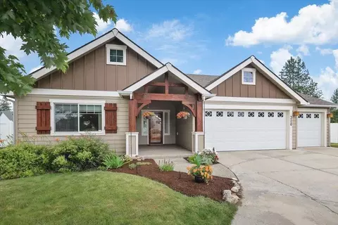 320 N Helstrom Dr, Deer Park, WA 99006