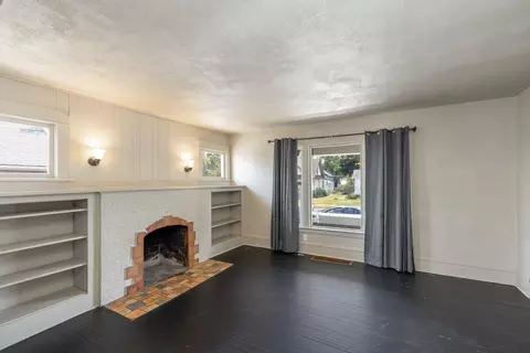 Living - 1111 E Augusta Ave, Spokane, WA 99207 photo 1 of 2