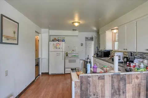 Kitchen - 2804 E Marshall Ave, Spokane, WA 99207 photo 3 of 3
