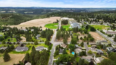 2919 E 65th Ave, Spokane, WA 99223 photo 2