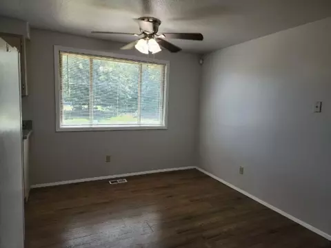 704 E Beacon Ave, Spokane, WA 99208 photo 4