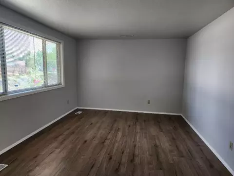 704 E Beacon Ave, Spokane, WA 99208 photo 2