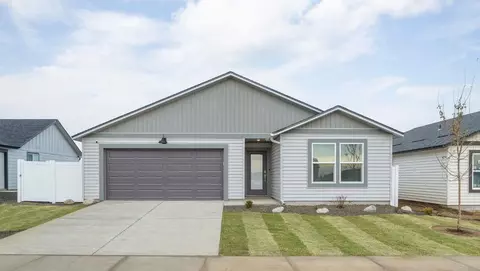 10421 W Sorenstam Rd, Cheney, WA 99004