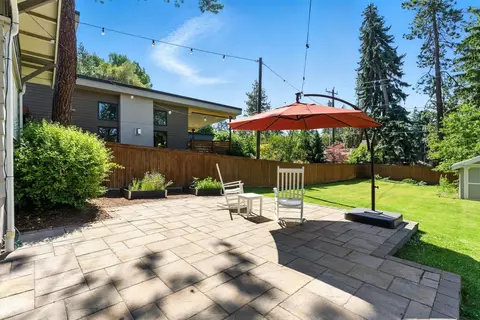 Exterior - 422 E 16th Ave, Spokane, WA 99203 photo 5 of 8