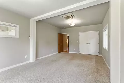 Bedroom - 422 E 16th Ave, Spokane, WA 99203 photo 3 of 4